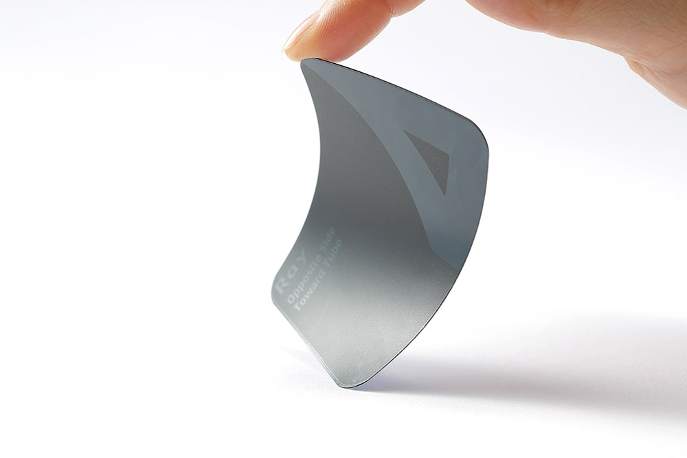 Flexible plate minimizes discomfort